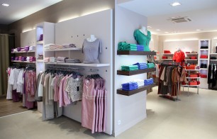 agencement magasin prêt à porter pour femme